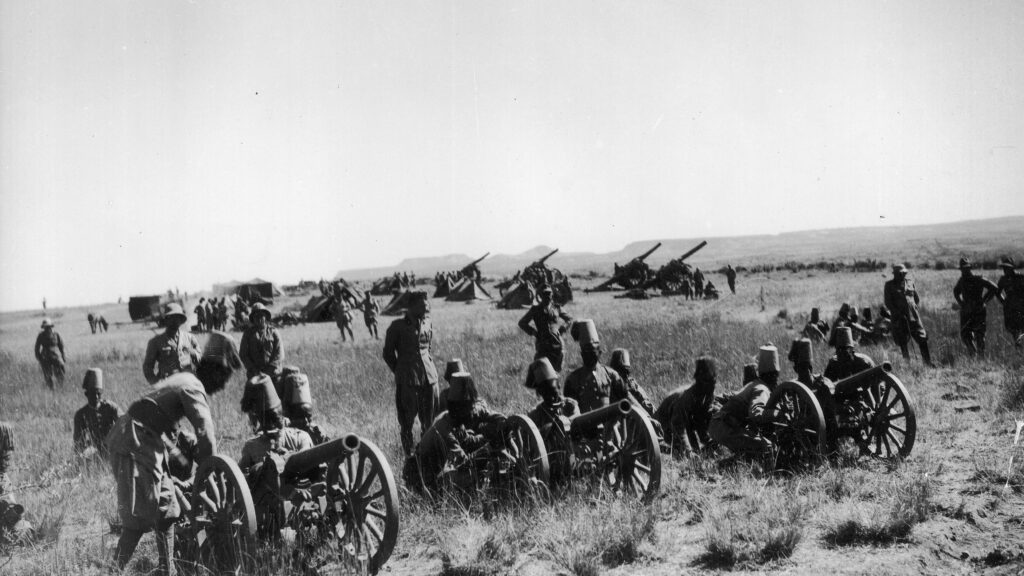 İtalya-Etiyopya Savaşı sırasında İtalyan topçuları